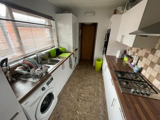 4 bedroom house share to rent - Photo 1