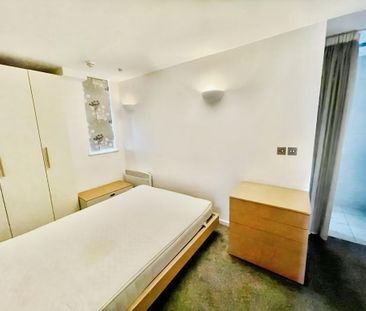 2 bedroom flat to rent - Photo 4