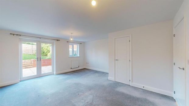 3 bedroom end of terrace house to rent - Photo 1