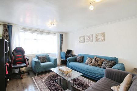 3 bedroom apartment to rent - Photo 2