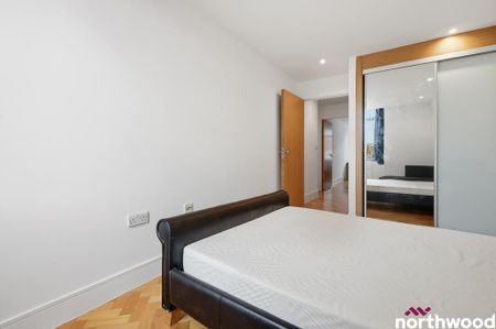 2 bedroom flat to rent - Photo 4