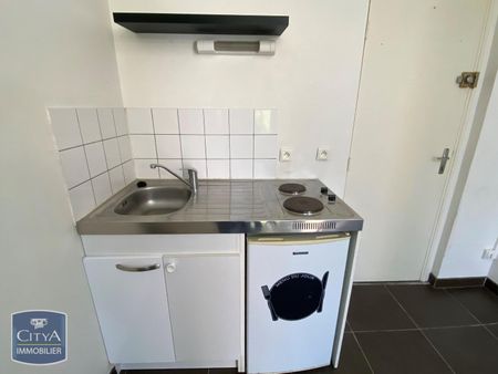 Location Appartement 1 pièce 18m² LE MANS 72000 - Photo 2