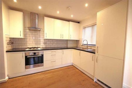 Botham House, Rollason Way, Brentwood, Essex, CM14 - Photo 5