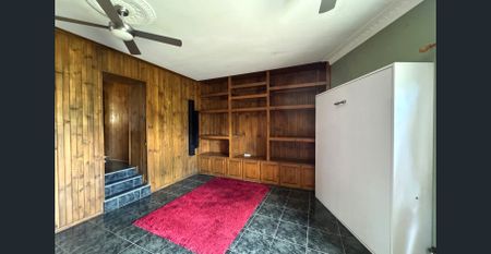 Unique Family Home in Prime Quakers Hill Location! - Photo 4