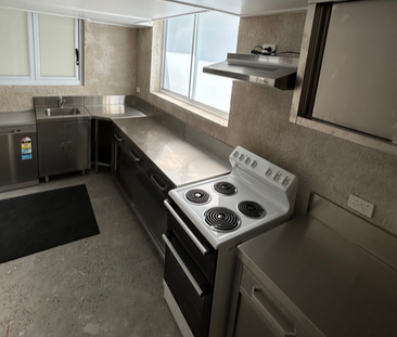 Unit 2, 120 Juliette Street, Greenslopes, QLD - Photo 6