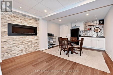 1128 CORRIE STREET - Photo 3