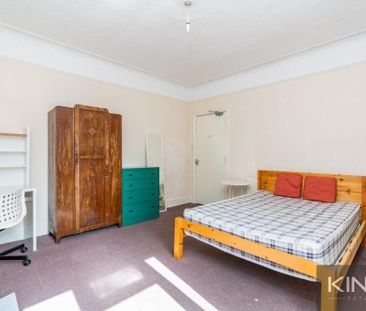 6 bedroom semi-detached house to rent - Photo 4