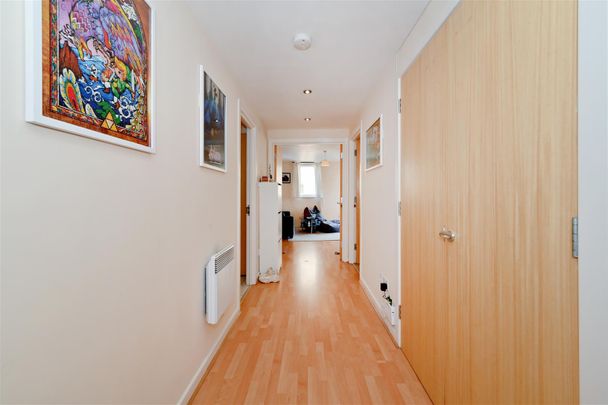 Basin Approach, Marina Heights, E14 7JA, London - Photo 1