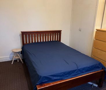 Studio Flat, Harehills Avenue, LS8 - Photo 5
