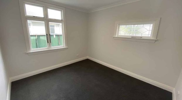 ONE BEDROOMS - CITY CENTRE - Photo 1