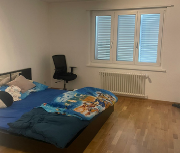 Moderne sanierte 3.5-Zimmerwohnung im 3. Stock mit zwei Balkonen - Photo 1