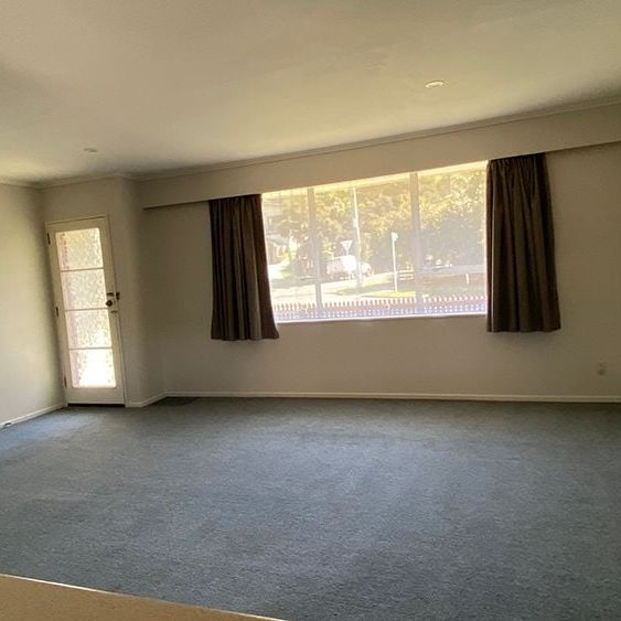 2 Bedroom unit close all amenities - Photo 1