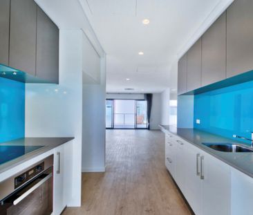Rear 2 Bedroom Apartment - Photo 1