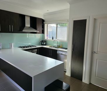 Altona North - Photo 5