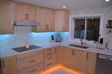 For Lease - 104 Esterlawn Private, McKellar Heights - Glabar Park and Area, Ontario - Photo 3