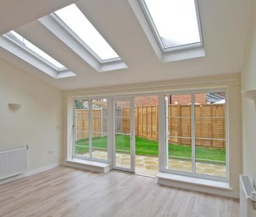 3 bedroom detached house to rent - Photo 2