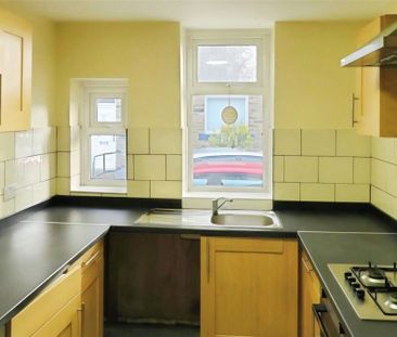 Victoria Road, Bailiff Bridge, HD6 - Photo 5