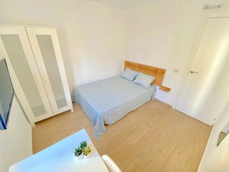 Avenida San Lázaro, Sevilla, Andalusia 41009 - Photo 2