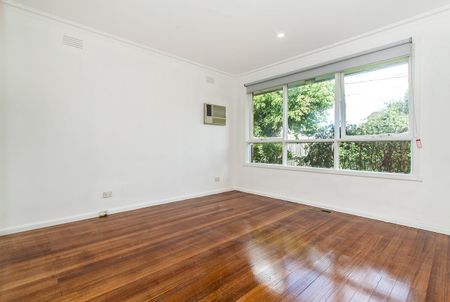 Well-Located 3-Bedroom Home with Large Backyard - Photo 2