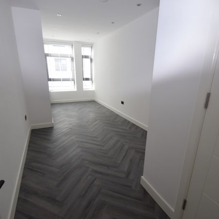 199-203 High Street, SS1 - Photo 4