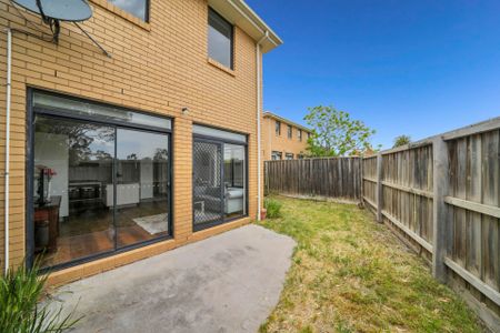 Affordable Comfort in Roxburgh Park - Photo 3