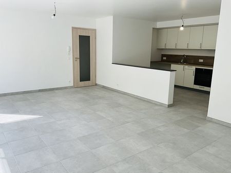 Appartement te huur - Foto 3