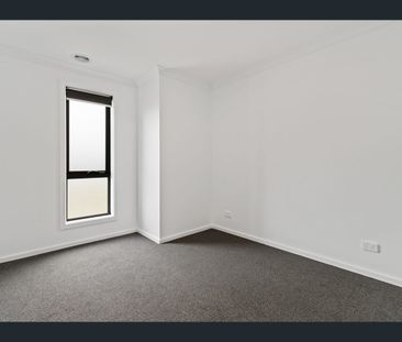 9 Delosperma Mews, Clyde, Vic 3978 - Photo 4