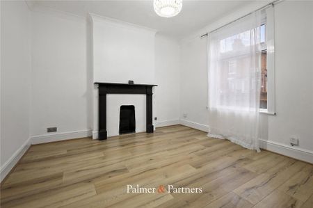 3 bedroom terraced house to rent - Photo 2