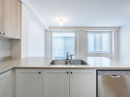 For Lease - 2053 Horace Duncan Crescent, Oshawa, Ontario - Photo 2