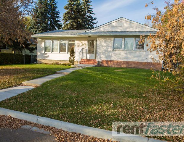 Large 3 Bedroom House in Ideal Location by U of A | 11712 University Avenue Northwest, Edmonton - Photo 1