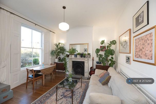 2 bedroom flat to rent - Photo 1