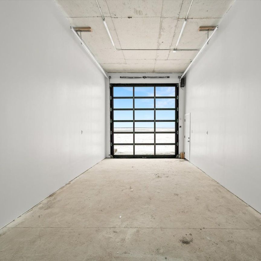 For Lease - 24410 Thorah Park Boulevard, Brock, Ontario - Photo 1