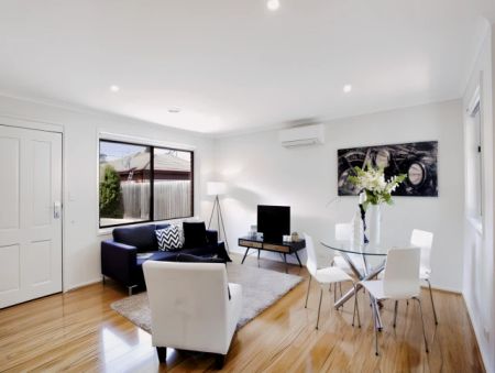 3 Bed, 1 Bath - Photo 2