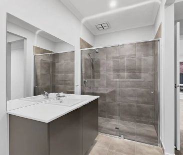 75 Broadway Street, Berwick VIC 3806 - Photo 6