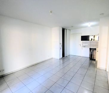 AIX LA DURANNE APPARTEMENT T2 TERRASSE, - Photo 4