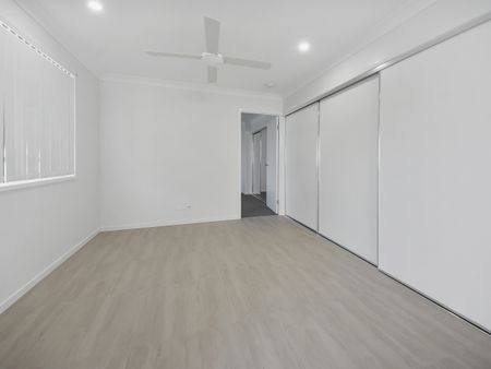1/156 Watheroo Street,SOUTH RIPLEY - Photo 3