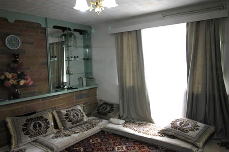 London Road, High Wycombe - Photo 3