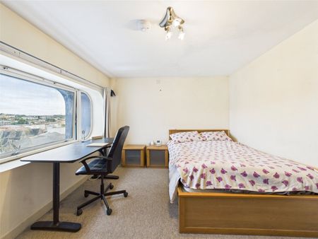 51.02 Apartments, St. James Barton, Bristol, BS1 - Photo 5