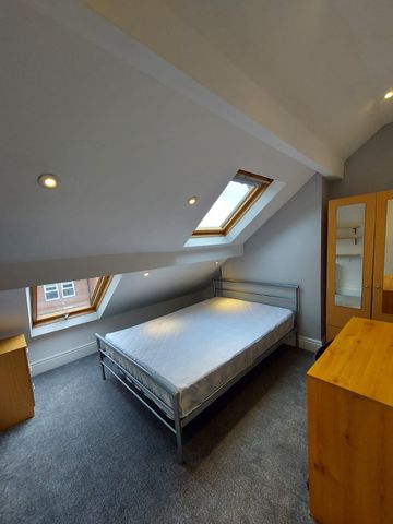 337 Dawlish Road - Photo 3