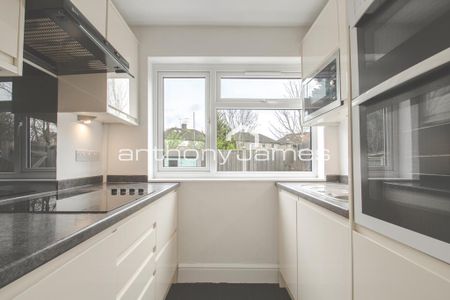 2 bedroom maisonette to rent - Photo 4