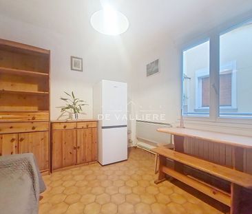 Location Maison 4 pièces 50m² NANTERRE 92000 - Photo 2