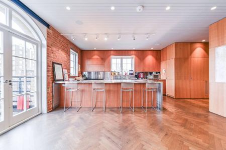 3 bedroom flat to rent - Photo 4