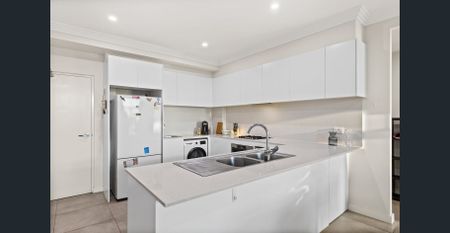 Large 3 Bedroom Apartment With 2 Carspaces - Photo 4