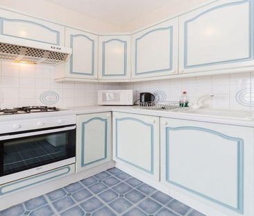 Studio to rent - Photo 6