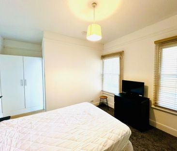 Studio to rent - Photo 6