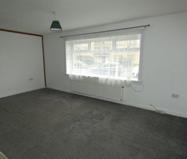 1 bedroom ground floor flat to rent - Photo 3