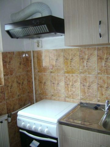 Garsoniera situata langa Facultatea de Medicina - Fotografie 3