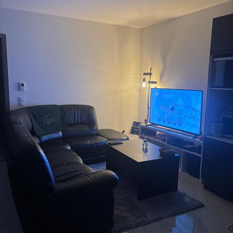 Location Appartement 3 pièces 68m² - Photo 1