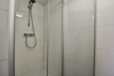 Bungalow met 2 slpk, tuin en garage voor 950 EUR/mnd - Photo 5