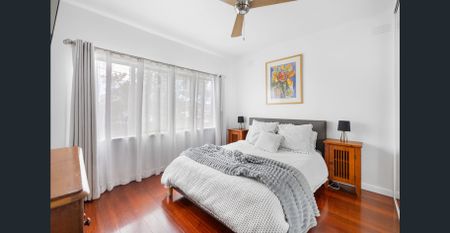 Extraordinary Family Living with Space, Comfort & Energy Efficiency - Photo 3